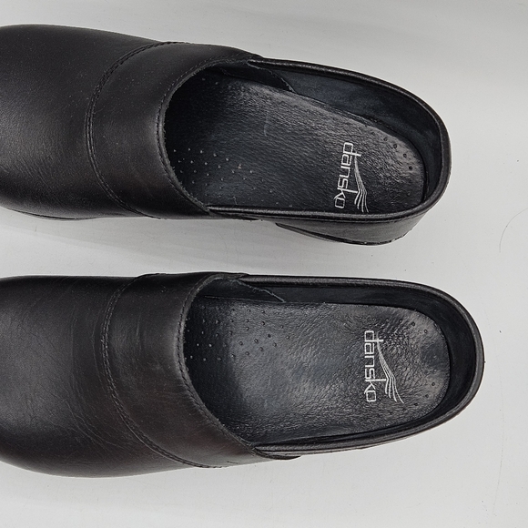 Dansko classic 2" heel leather clogs size 38 US size 7.5/ 8 - Picture 13 of 16